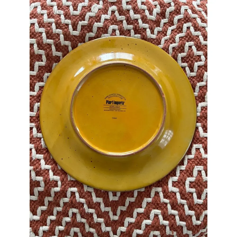 PIER 1 IMPORTS Sunflower Replacement Dinner Plate Hand Painted Terracotta 10.5